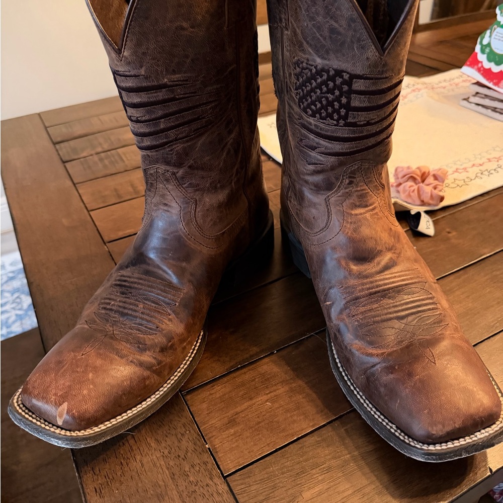 Ariat Distressed Brown Western Boots